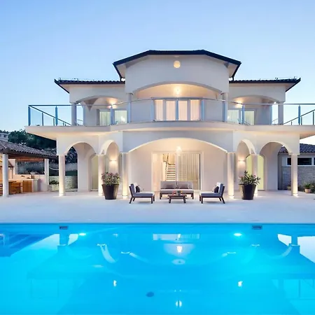 Guest house Luxury Panorama With Amazing Seaview In Gondolici 7 Km From Rabac Labin (Istria)