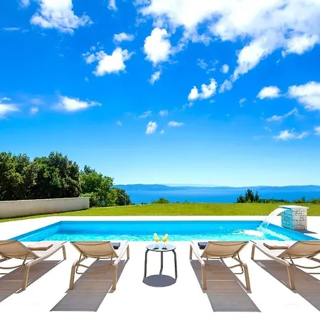 Luxury Panorama With Amazing Seaview In Gondolici 7 Km From Rabac * 라빈