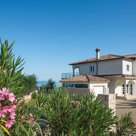 Luxury Panorama With Amazing Seaview In Gondolici 7 Km From Rabac Guest house